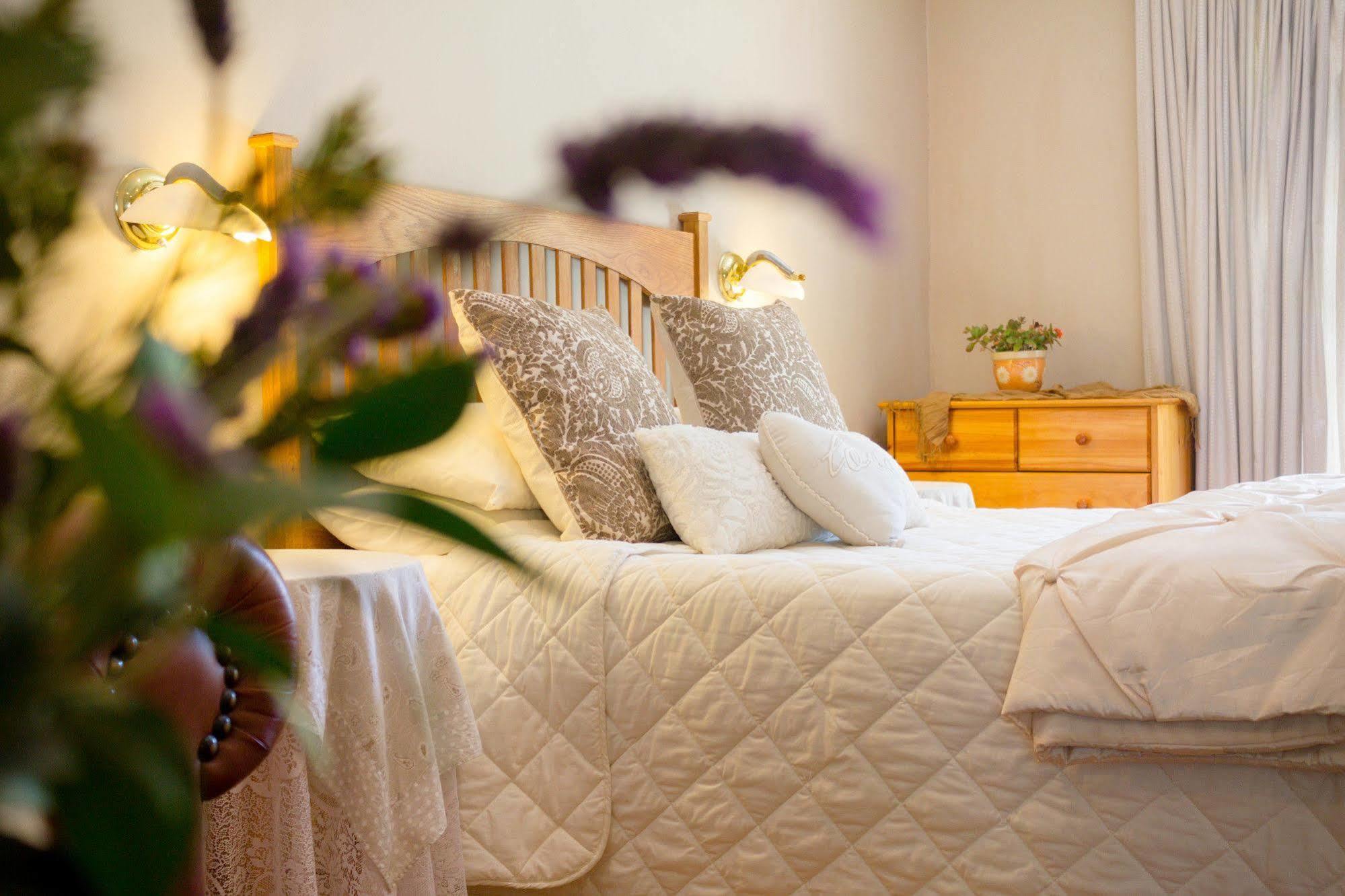 Bed and Breakfast Adley House Оудсхорн Экстерьер фото